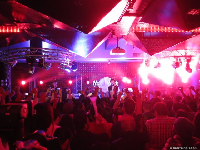 Fotografía del concierto de Molotov en Hard Rock Cafe de Ciudad de Guatemala. Image by Rudy Giron + http://photos.rudygiron.com