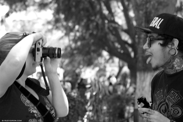 Learning to photograph strangers in Antigua Guatemala with Rudy Giron