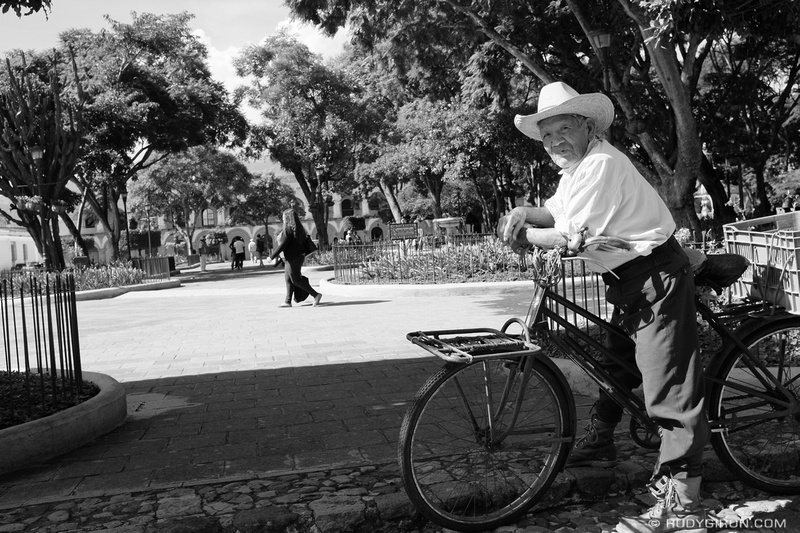 Rudy Giron: Antigua Guatemala &emdash; Street Photography — The Old Man and The Bike